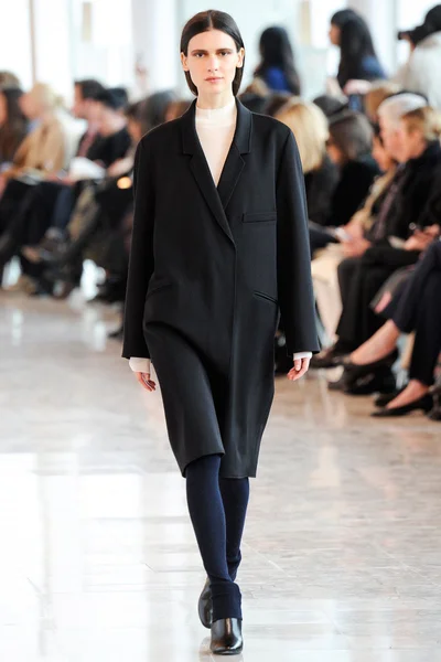 Look 28